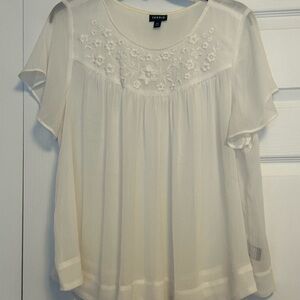 Torrid Cream Floral Embroidered Blouse